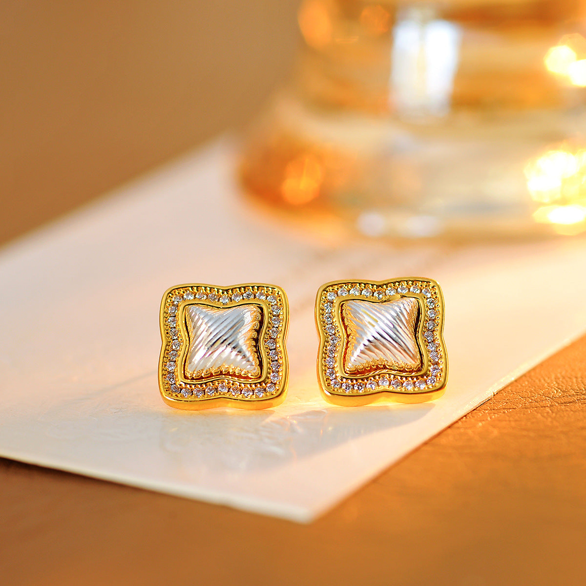 New Year's Clavicle Chain Niche Design One Piece Light Luxury Commuting Necklace Simple High-end Pendant