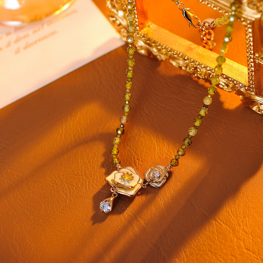 Summer Camellia Rose Raindrop Necklace High-End Light Luxury Niche Sweater Chain Pearl Necklace for Women