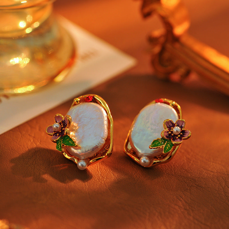 Monet Garden Irregular Baroque Natural Large Pearl Necklace for Women with Floral Design and High-end Pendant