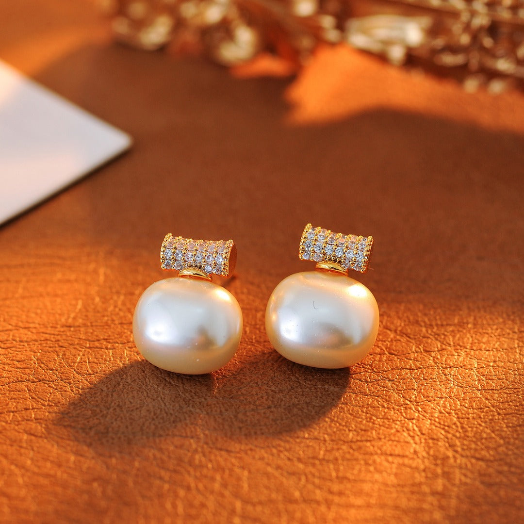 High Version Shijia Pearl Pendant Necklace Autumn Winter Women's High-end Clavicle Chain Light Luxury Niche Versatile Sweater Chain Jewelry