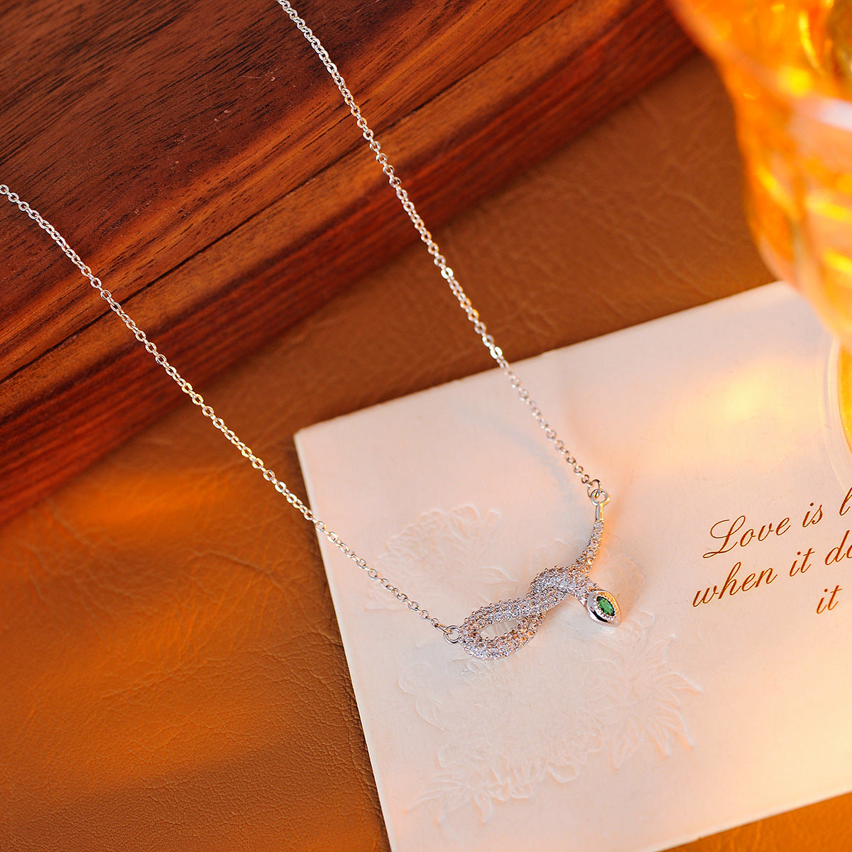 New Hot-Selling Diamond-Studded Necklace Versatile Zodiac Snake Simple Collarbone Chain Niche Ins Style Jewelry