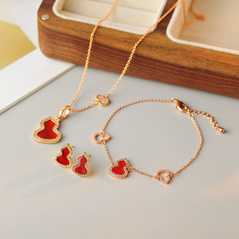 High Version Gourd Necklace for Women Rose Gold White Mother-of-Pearl Pendant Red Agate Collarbone Chain Elegant Ins Style Versatile Jewelry