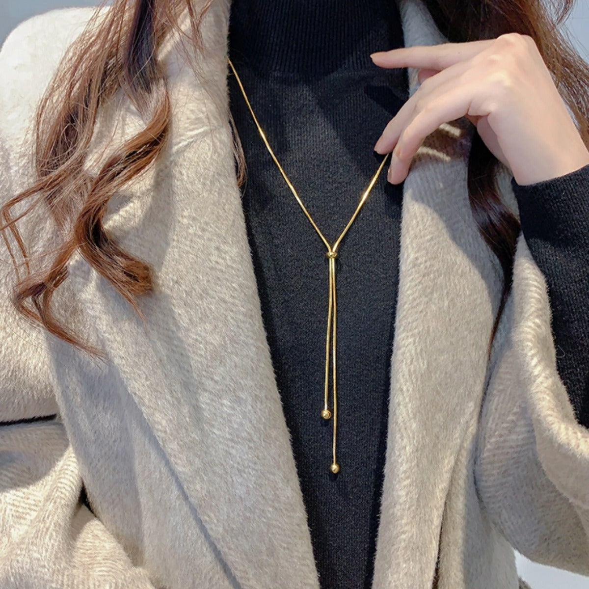 Pull-Out Sweater Chain Long High-End Snake Bone Chain 18K Gold Simple Titanium Steel Non-Fading Necklace for Women Light Luxury Niche