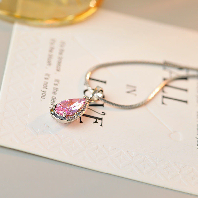 New Water Drop Shape Luxurious Elegant Cluster Zirconia Sparkling Colorful Zircon Pendant for Women Fashionable Exquisite Collarbone Chain Necklace