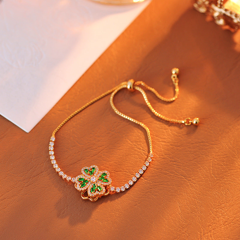 Japanese and Korean Exquisite Small Rotating Four-Leaf Clover Fashion High-End Micro-Inlaid Zircon Pendant Versatile High-End Necklace Collarbone Chain