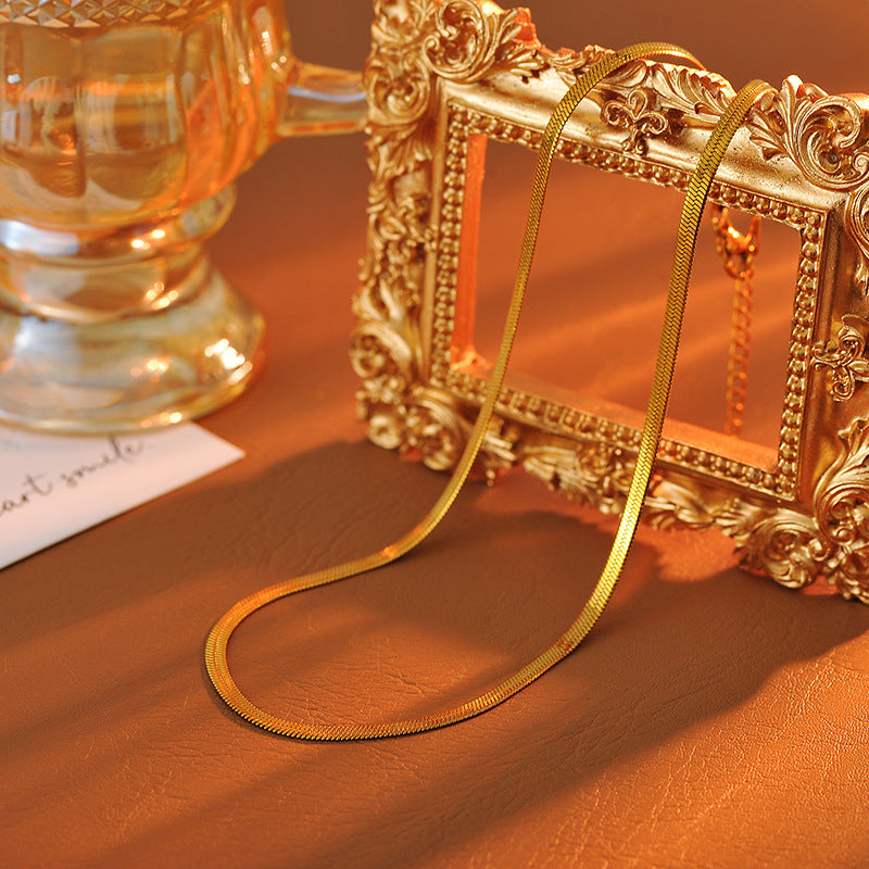 Italian Hot-Selling Minimalist Necklace for Women, Unique Design Blade Chain Clavicle Necklace, High-Quality Women's Necklace