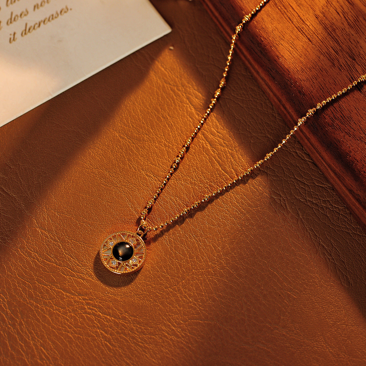 Natural Stone Round Flame Pendant Detachable Single Pendant Pearl Necklace with Small Drop