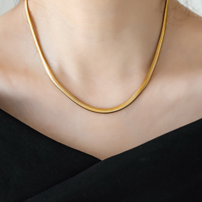 Non-Fading~ Plus Size Long 18K Gold Plated Soft Snake Bone Chain Collarbone Necklace for Plus Size Women Sweater Chain Long Style Niche