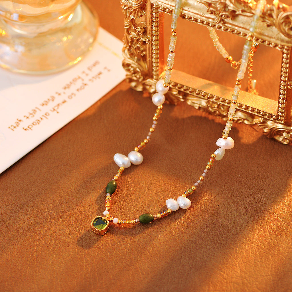 Fashion Versatile Natural Pearl Crystal Necklace for Women New Year Light Luxury High-end Clavicle Chain