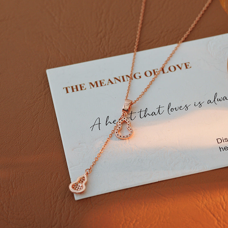 New Style Elegant Personality Gourd Necklace for Women, Light Luxury Niche Design, Double Gourd, Pullable, High-End Jewelry
