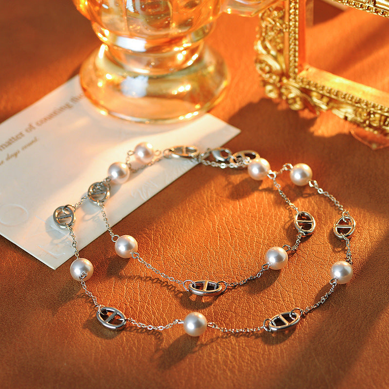 Long Pig Nose Pearl Necklace for Women New Hot-Selling Sweater Chain Light Luxury Niche Temperament Collarbone Chain Accessory