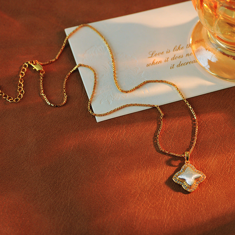 New Year's Clavicle Chain Niche Design One Piece Light Luxury Commuting Necklace Simple High-end Pendant