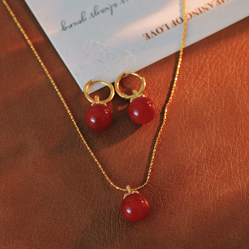 Everything Goes Well Red Agate Necklace for Women New Fashion High-end Autumn Winter Sweater Chain One Piece