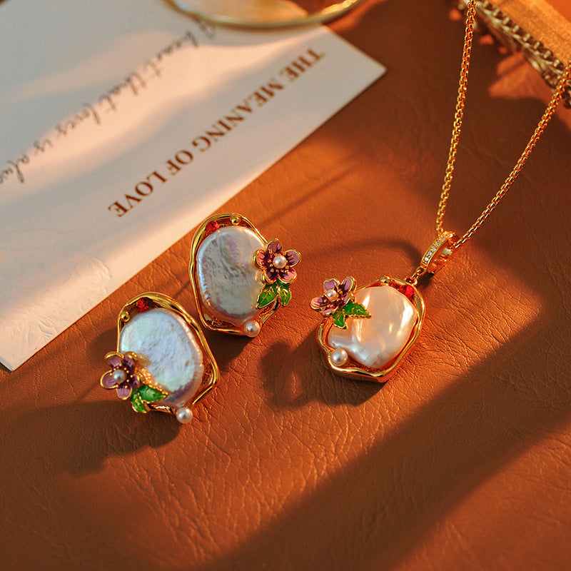 Monet Garden Irregular Baroque Natural Large Pearl Necklace for Women with Floral Design and High-end Pendant