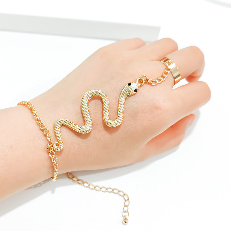 New Alloy Snake-Shaped Back Chain Personality Irregular Ring Integrated Chain Women's Jewelry Inlaid with Diamonds European and American Style