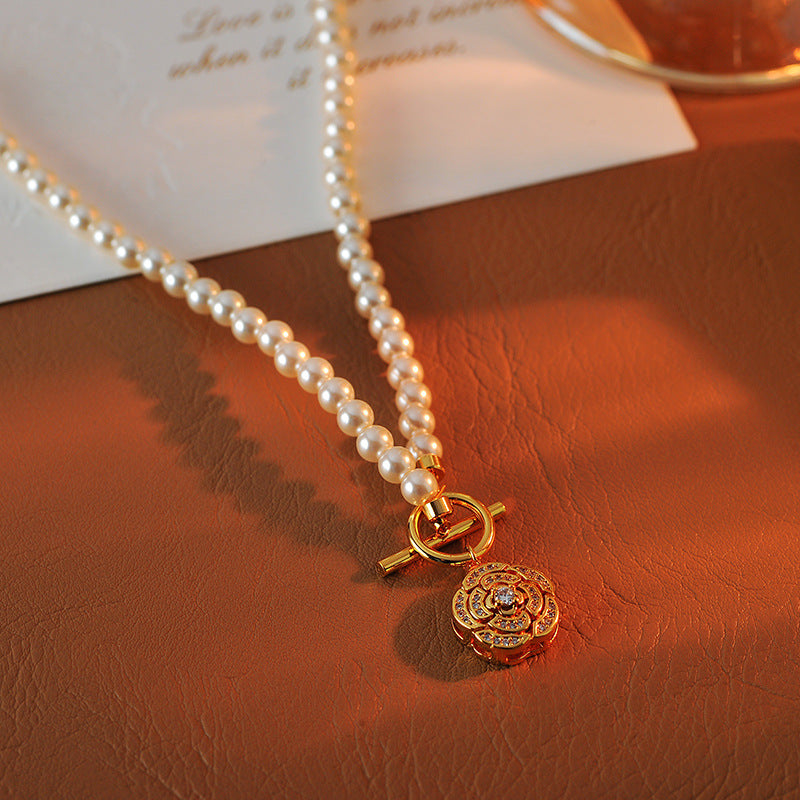 New Style Chanel-Style Beaded Necklace OT Buckle Camellia Pendant Simple Niche High-End Pearl Collarbone Chain