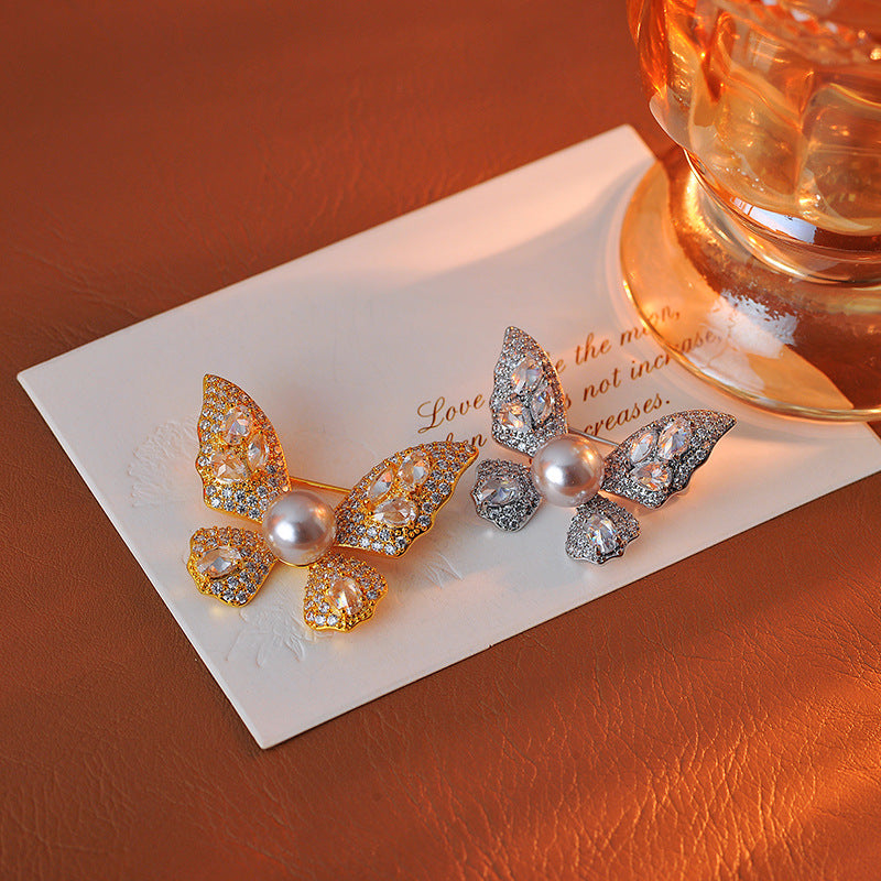 Butterfly Pearl Necklace for Women Sweater Chain Light Luxury Niche High-end New Collarbone Chain for Socialite Women