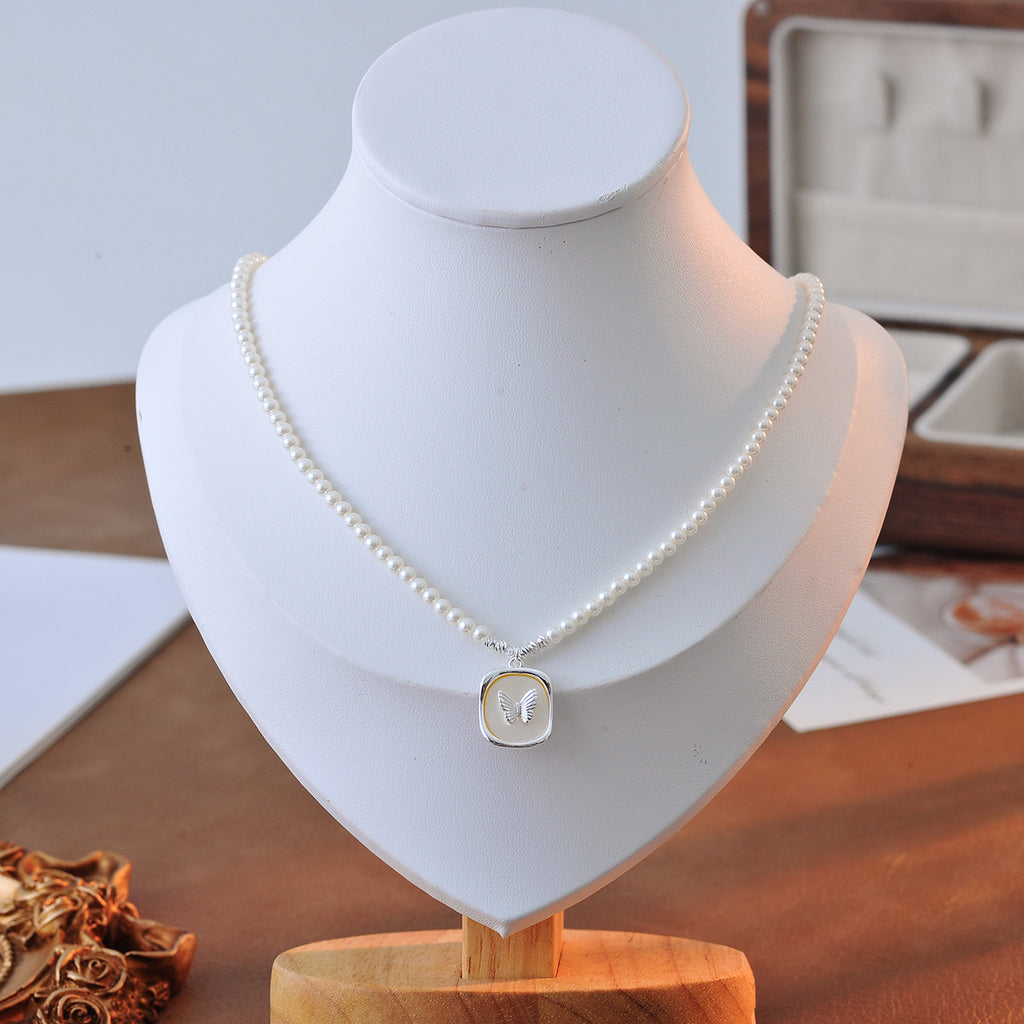 French Style Versatile Shell Butterfly Pendant Pearl Necklace for Women Light Luxury Design Sense High-end Collarbone Chain A10263