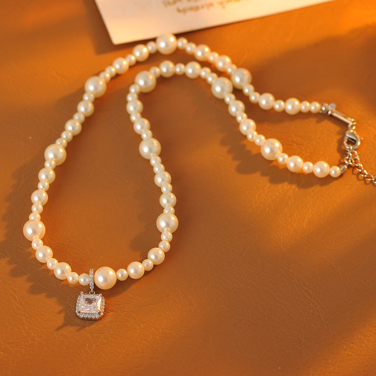 Sugar Cube Pearl Necklace for Women New Hot-Selling Collarbone Chain Neck Chain Accessory Light Luxury High-End Feel