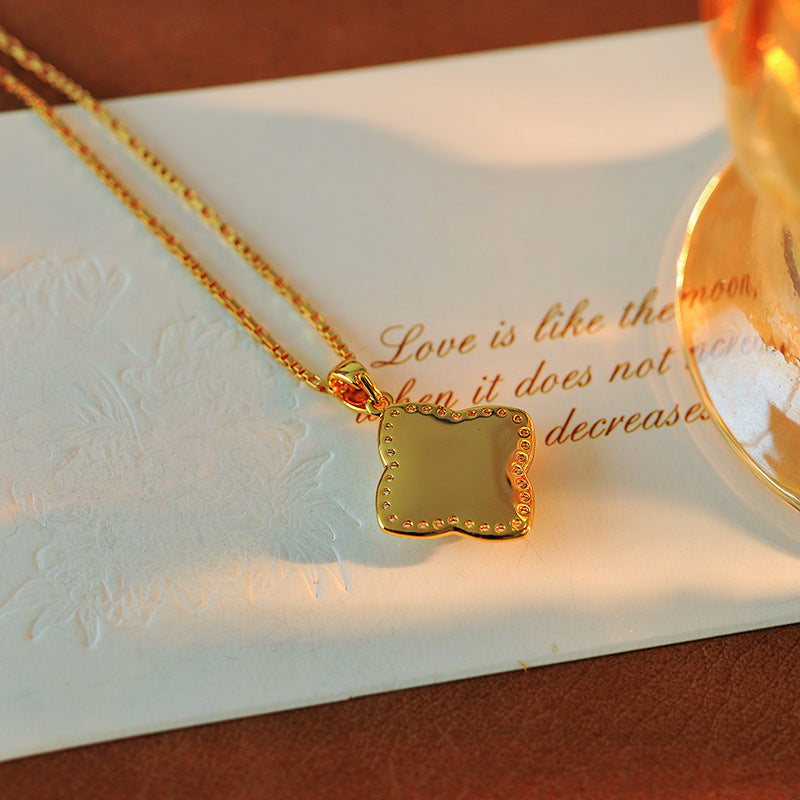 New Year's Clavicle Chain Niche Design One Piece Light Luxury Commuting Necklace Simple High-end Pendant