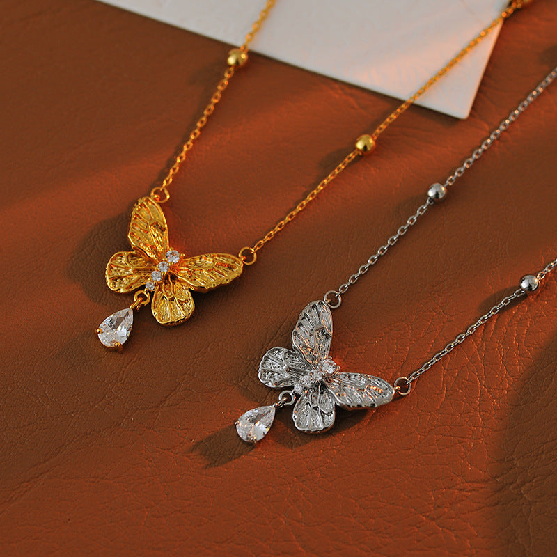 New Chinese Style Light Luxury Butterfly Pendant Necklace for Women, Niche Micro Inlaid Zircon Elegant Women's Choker, High-end Versatile Collarbone Chain