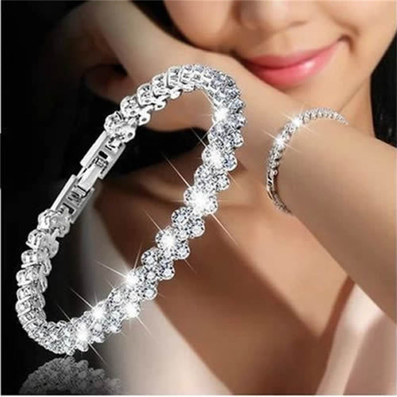 European and American Hot Sale Roman Full Diamond Light Luxury Bracelet for Women Fashion Jewelry Personality High-end Heart-shaped Stone Bracelet