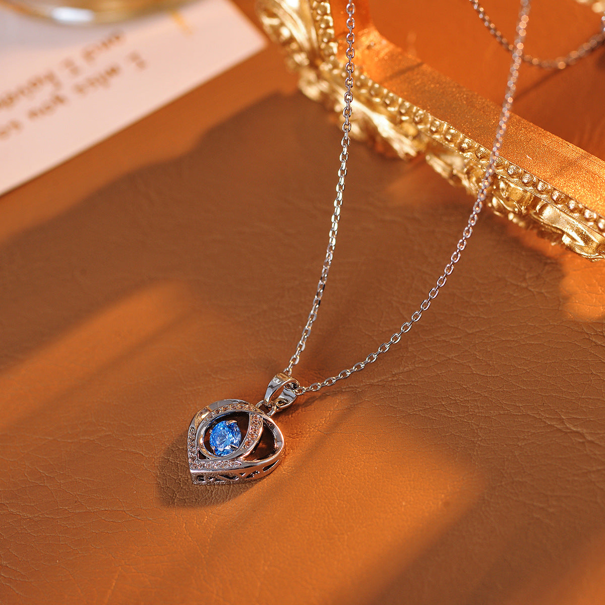 Beating Heart Necklace Light Luxury High-end Jewelry Internet Celebrity Hot-selling Beating Heart Collarbone Chain