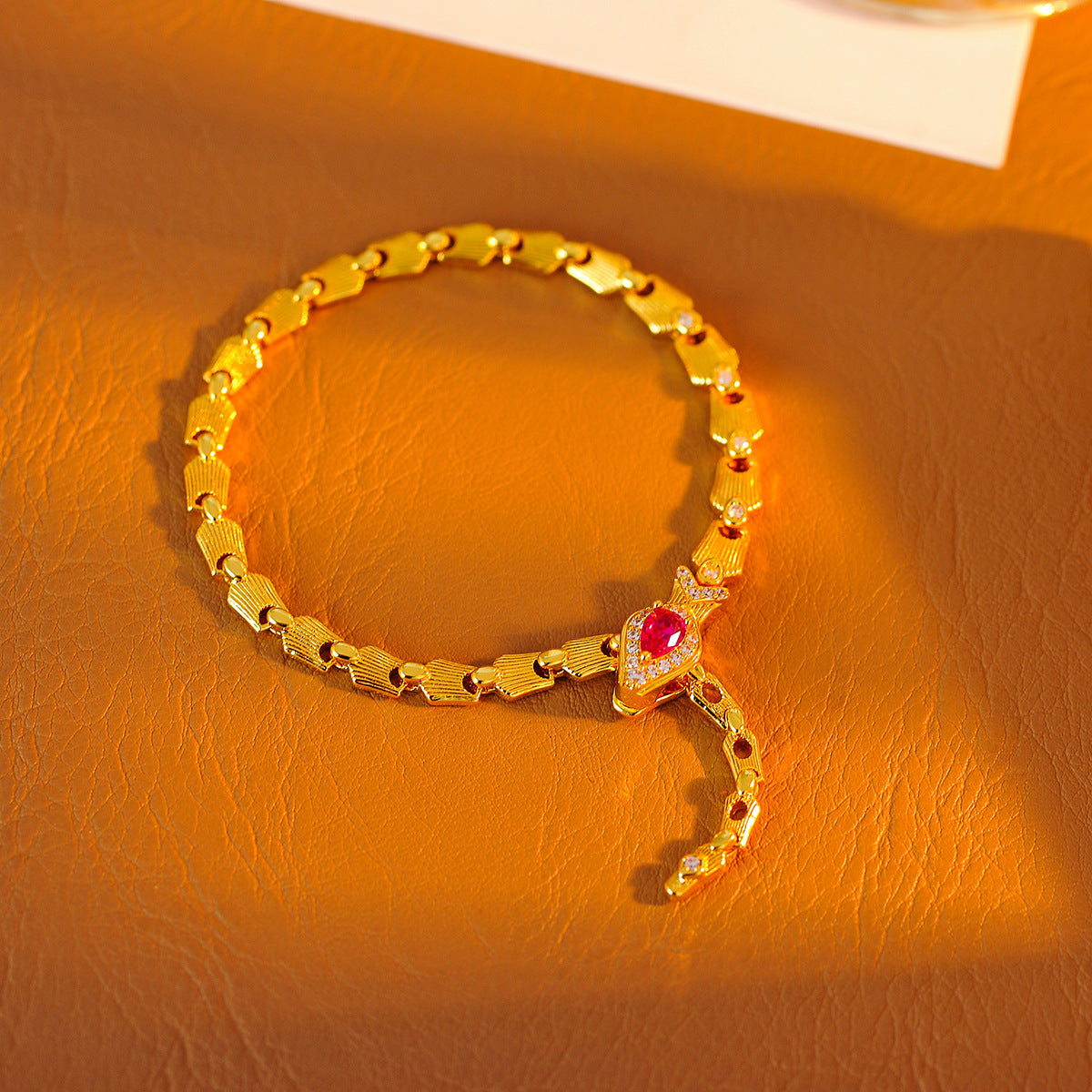 Luxury High-End Sparkling Diamond Ruby Bone Knot Snake Necklace Sweet Cool Adjustable Snake Bracelet Set Accessories