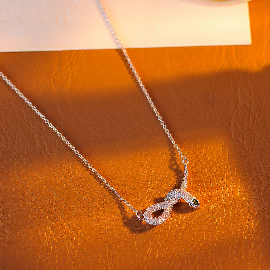 New Hot-Selling Diamond-Studded Necklace Versatile Zodiac Snake Simple Collarbone Chain Niche Ins Style Jewelry